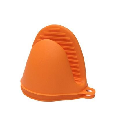 I guanti di cottura su ordinazione della cucina hanno messo il bene durevole termoresistente del silicone