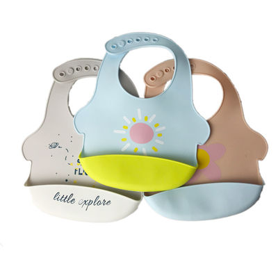 Il peso leggero stabilito d'alimentazione del bambino ergonomico del silicone ha personalizzato Logo Printed Soft