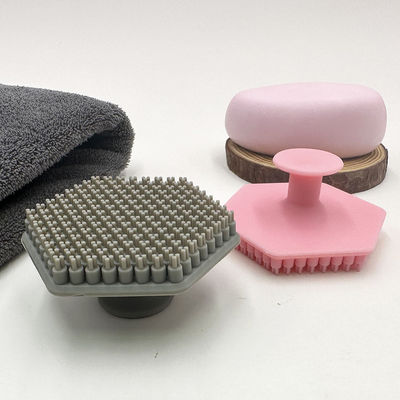 Spazzola per bambini in silicone eco-compatibile per una pulizia delicata ed efficace a forma ovale